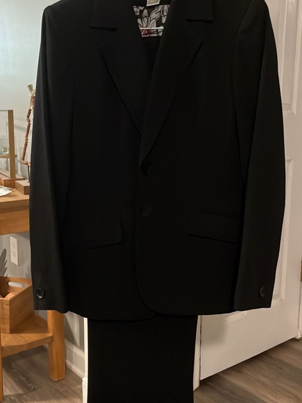 Jones New York Black Women's Two-Piece Suit Jacket